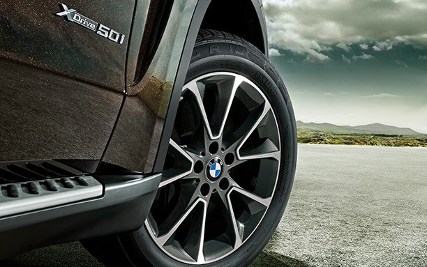 BMW-X5_wallpaper_preview_612x383-15
